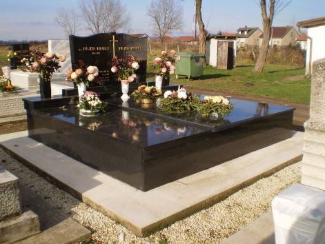 pb230007.jpg